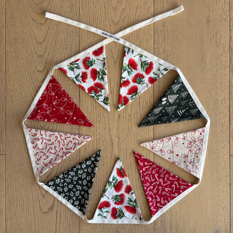 Christmas Bunting - Pōhutukawa, red, green and natural coloured fabrics