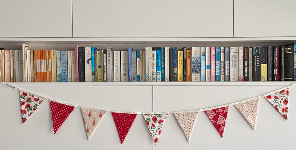 Christmas Bunting - Pōhutukawa, red and natural coloured fabrics